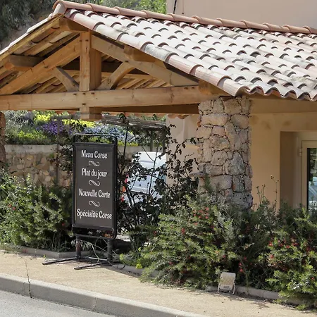 فندق Macchie E Fiori 3*