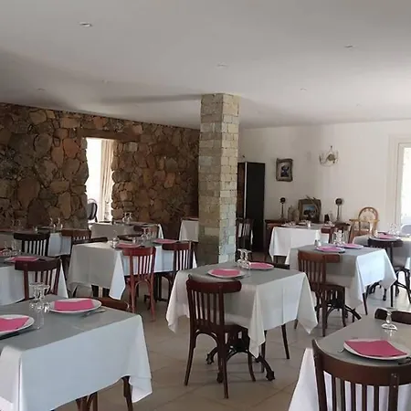 Macchie E Fiori فندق 3*