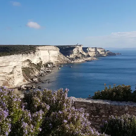 Macchie E Fiori 3* بيانوتولي-كالداريلو