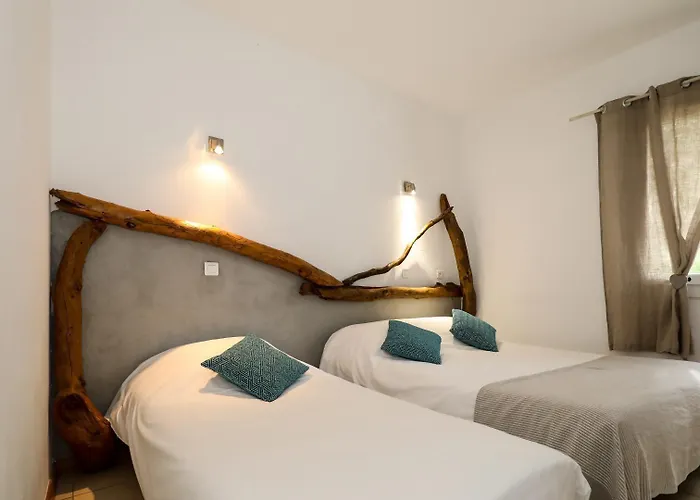 Macchie E Fiori 3* Pianottoli-Caldarello (Corsica)